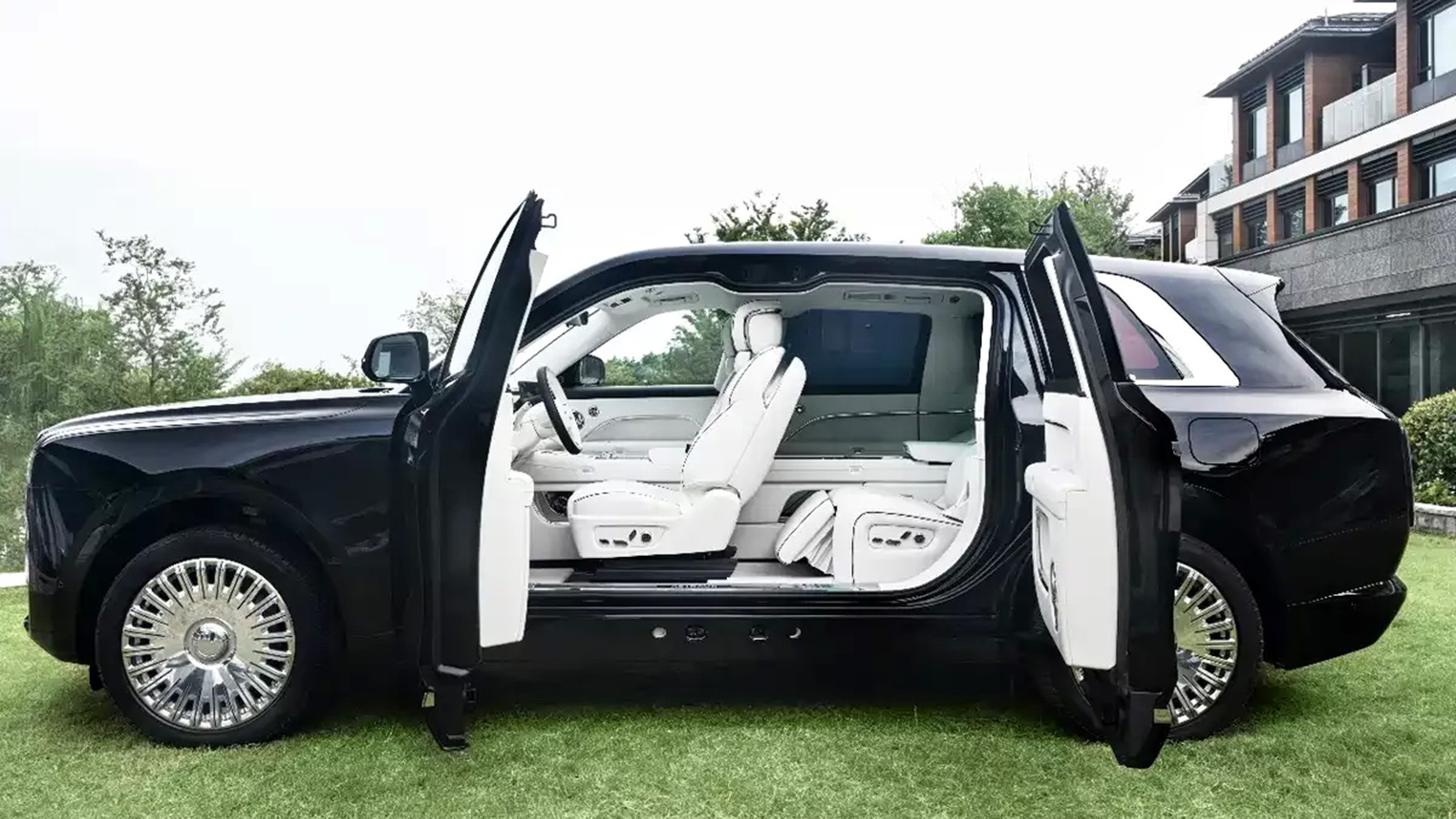 Το SUV της κινέζικης Dreame είναι «αντίγραφο» της Rolls-Royce Cullinan